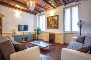 Exclusive 4 bedrooms apartment near Duomo